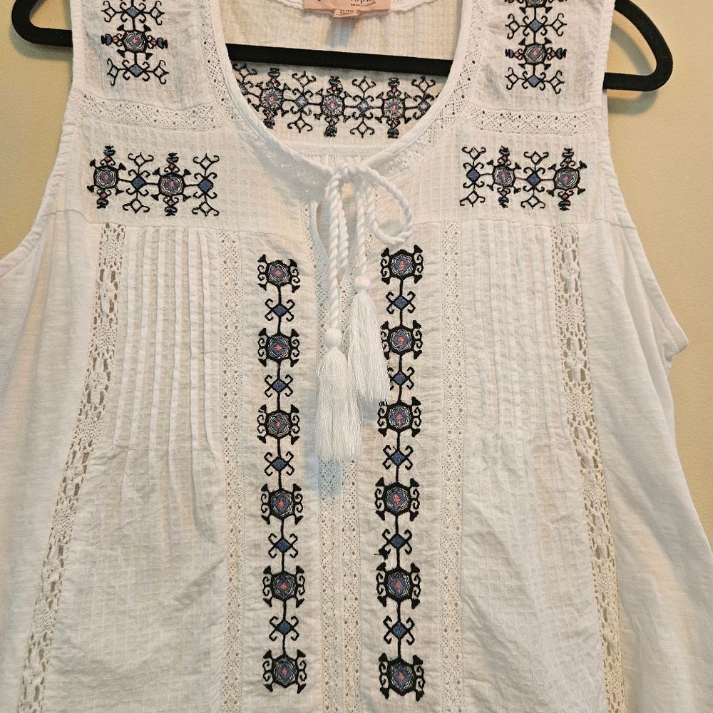 Philosophy Anthropologie Top Blouse Women Size XL White Blue Embroidery Boho - Picture 5 of 13